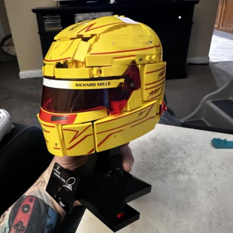 Kids Toys John Lewis - 884pcs Scuderia HP Lewis Hamilton Helmet