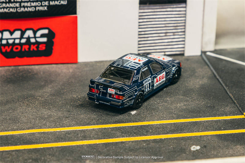 Tarmac Works 1:64 190 E 2.5-16 - огляд і ціна Kids Toys John Lewis